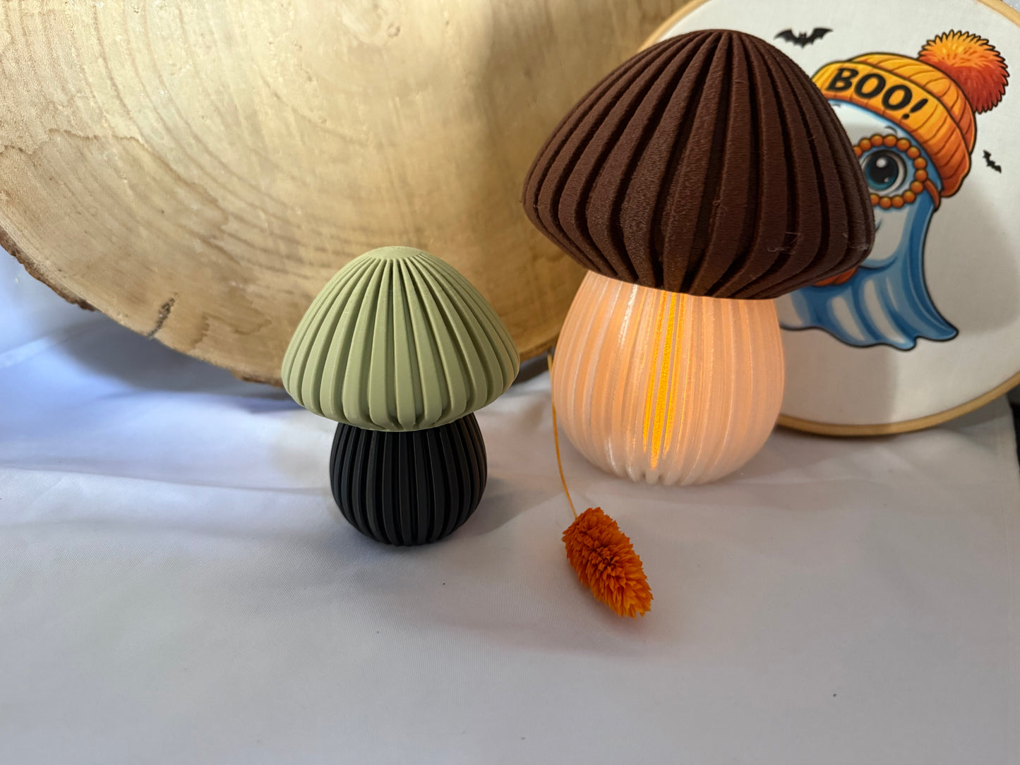 Dekorative Pilzfiguren mit Rillen-Design – stilvolle Wohnaccessoires 🍄✨